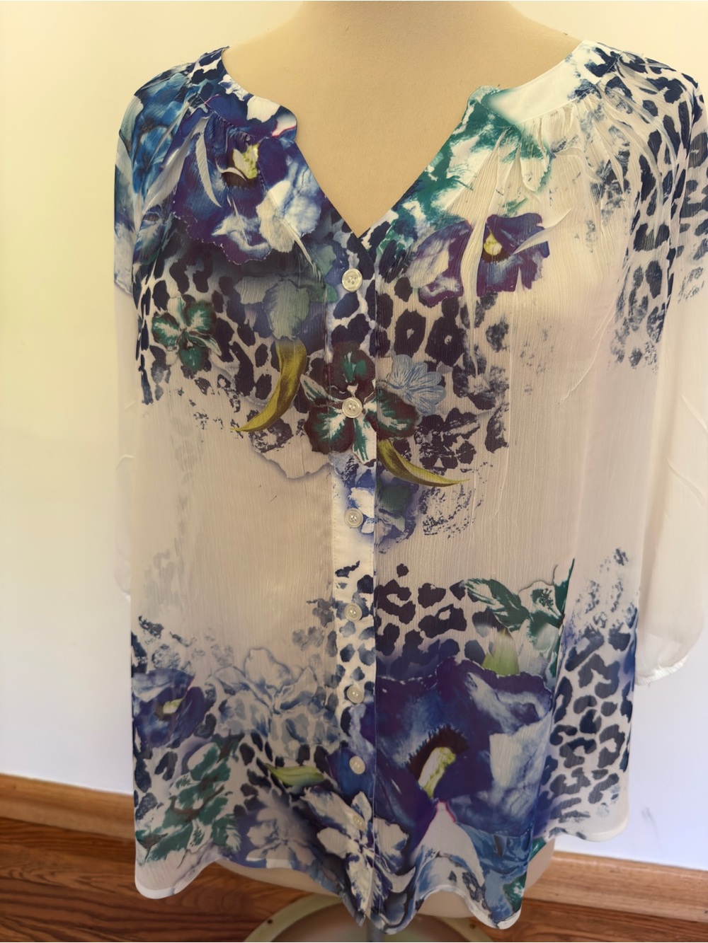 I.N. Studio White Button-Front Blouse with Blue Floral & Navy Animal Print #153